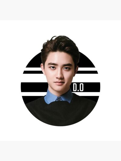 Alternative view of Circle D O Throw Pillow