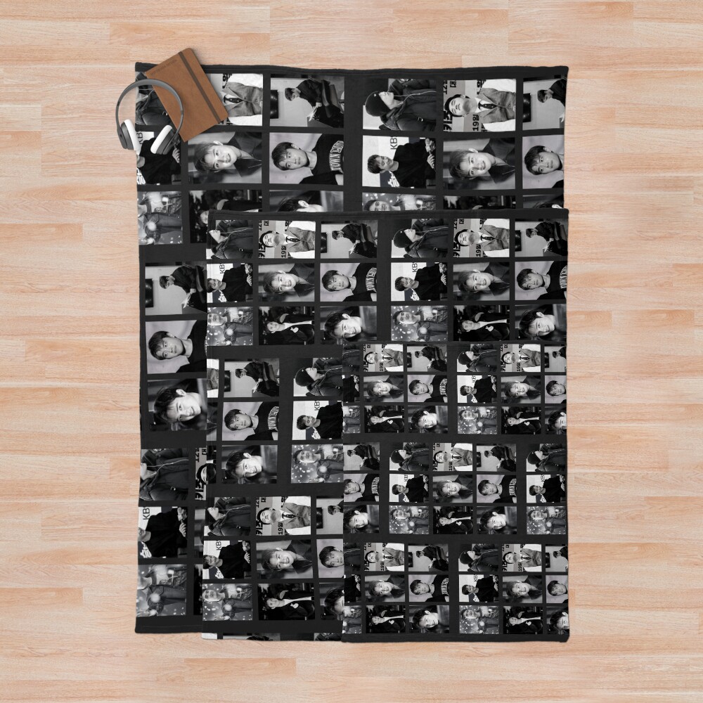 Exo D.O. Throw Blanket - Image 3