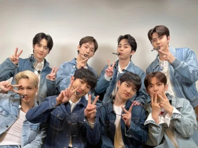 z7160189220746f43e3e47896eb159e3384d1eff5c9e2d 17615485993031078206399 - EXO UK Shop